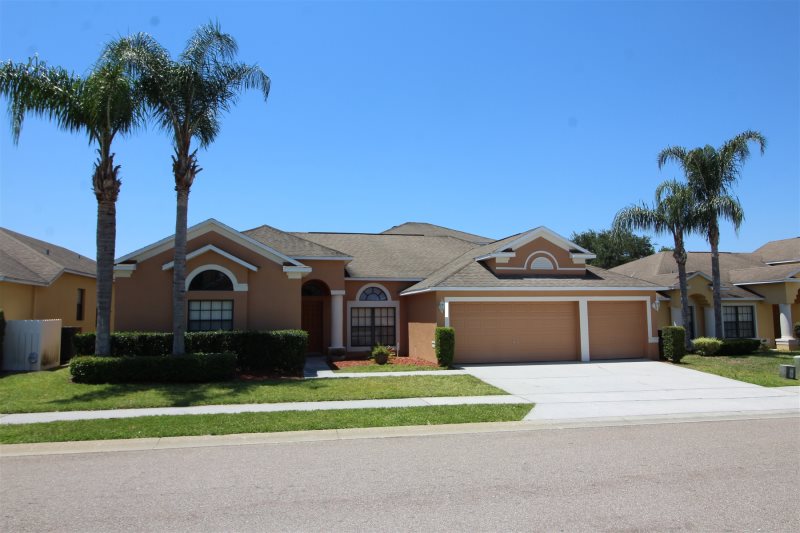 Large 5 Bed Legacy Park — photo 2