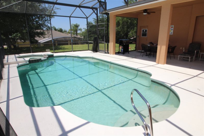 Large 5 Bed Legacy Park — photo 4